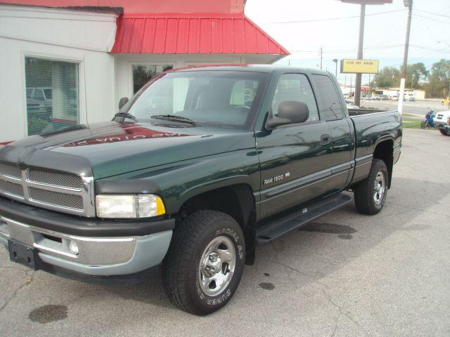 Dodge Ram Pickup Z71 4X4 CREW CAB Pickup