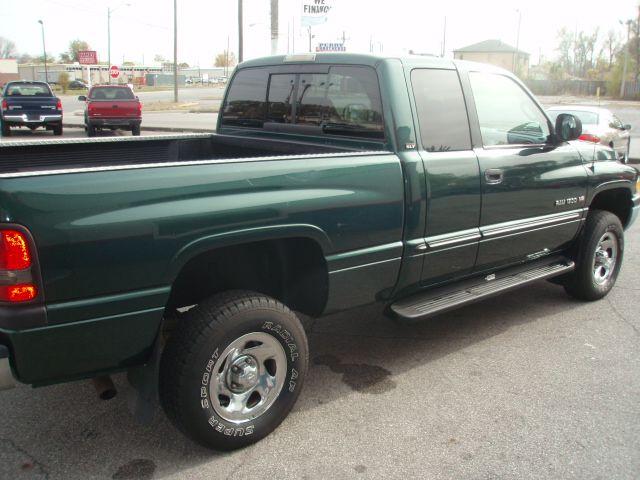 Dodge Ram Pickup 2001 photo 3