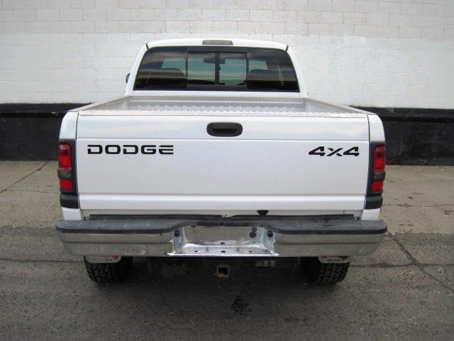 Dodge Ram Pickup 2001 photo 3