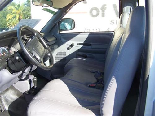 Dodge Ram Pickup 2001 photo 1