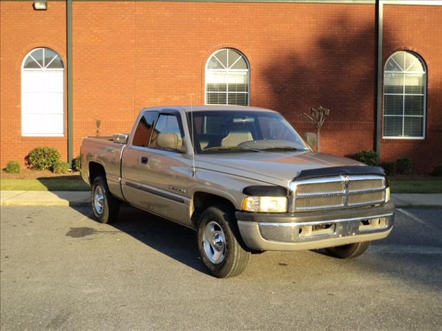 Dodge Ram Pickup 2001 photo 4
