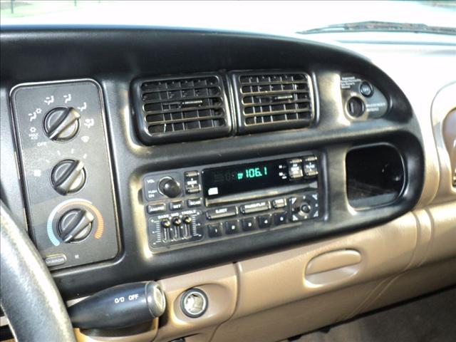 Dodge Ram Pickup 2001 photo 5
