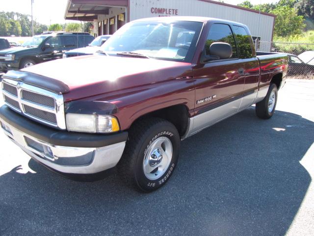 Dodge Ram Pickup 2001 photo 1