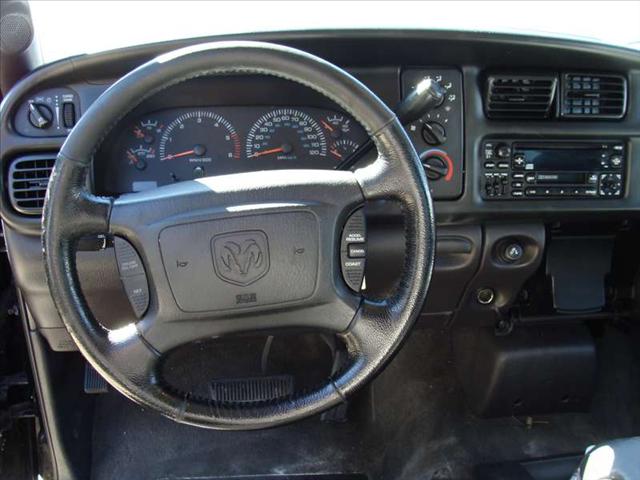 Dodge Ram Pickup 2001 photo 4