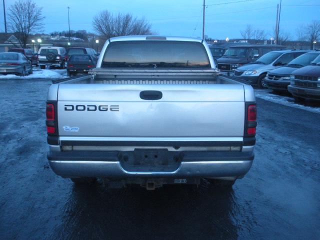Dodge Ram Pickup 2001 photo 4