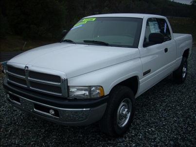 Dodge Ram Pickup 2001 photo 1