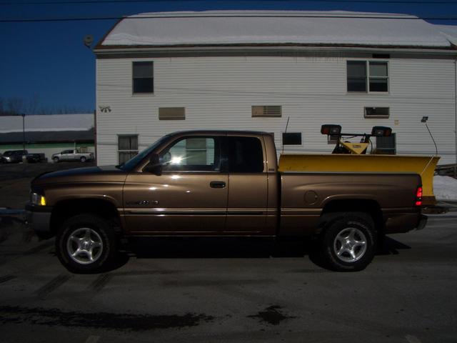 Dodge Ram Pickup 2001 photo 1