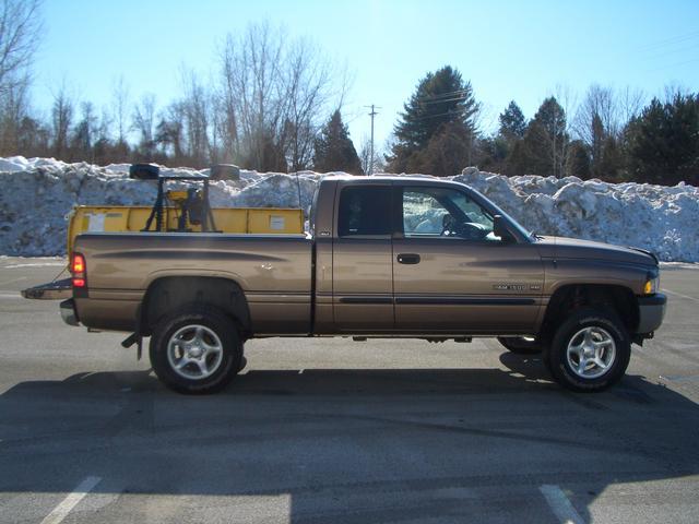 Dodge Ram Pickup 2001 photo 4