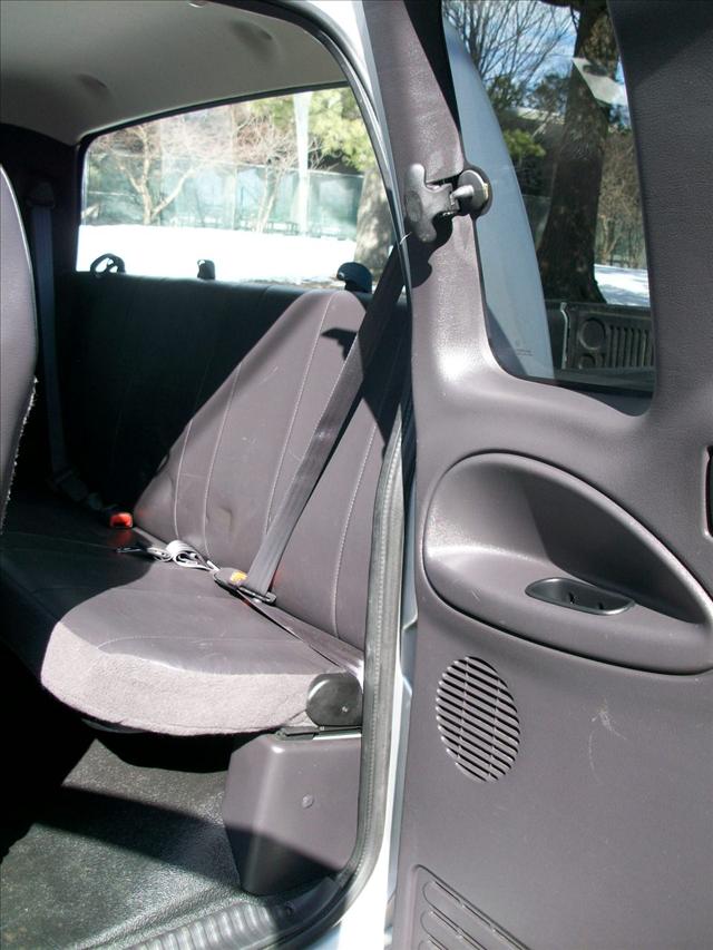 Dodge Ram Pickup 2001 photo 4