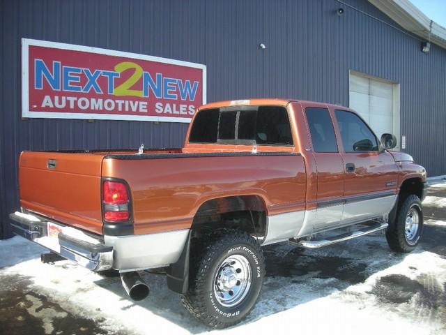 Dodge Ram Pickup 2001 photo 4