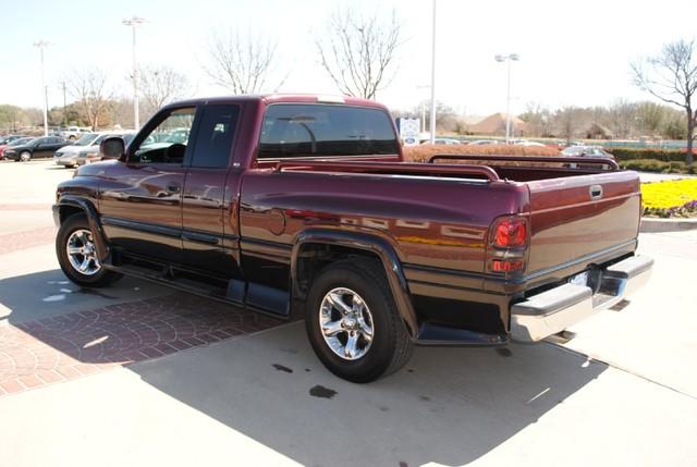 Dodge Ram Pickup 2001 photo 4