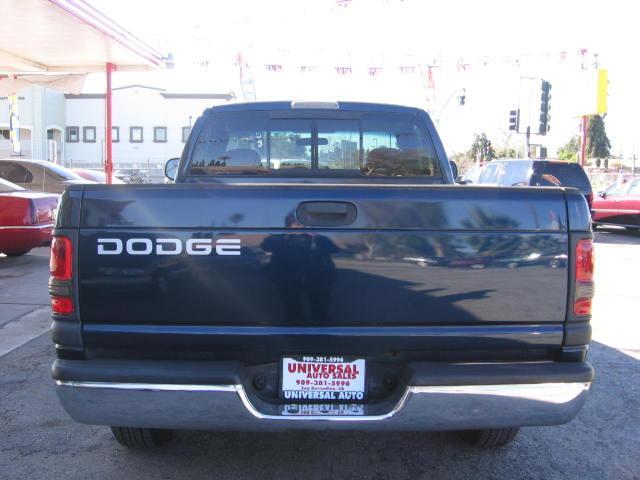 Dodge Ram Pickup 2001 photo 3