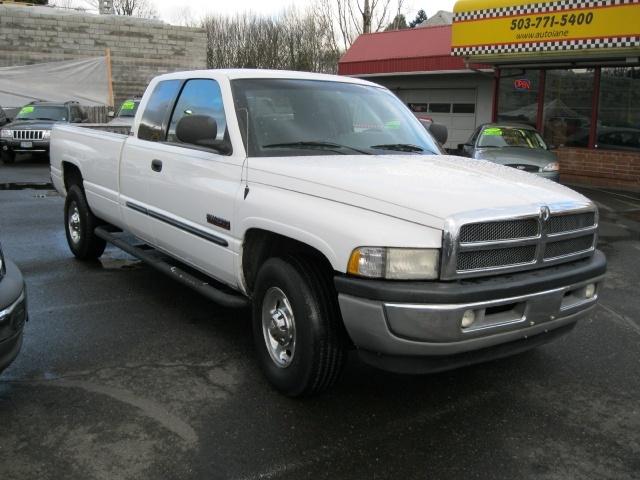 Dodge Ram Pickup 2001 photo 1