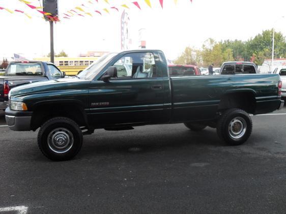 Dodge Ram Pickup 2001 photo 1