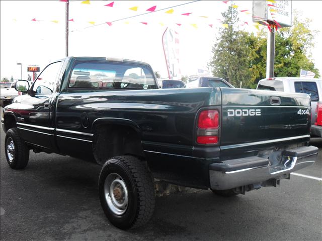 Dodge Ram Pickup 2001 photo 3