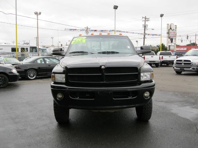Dodge Ram Pickup 2001 photo 1