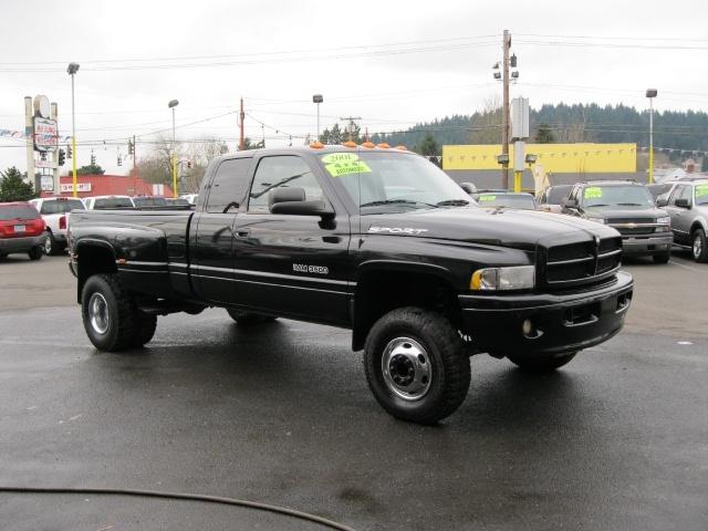Dodge Ram Pickup 2001 photo 2