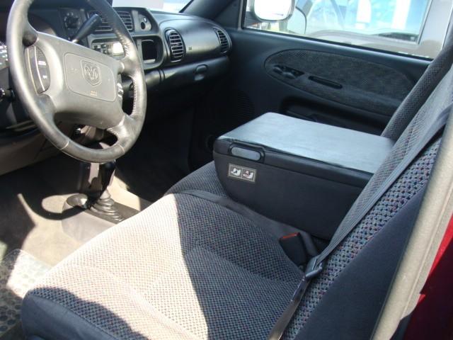 Dodge Ram Pickup 2001 photo 1