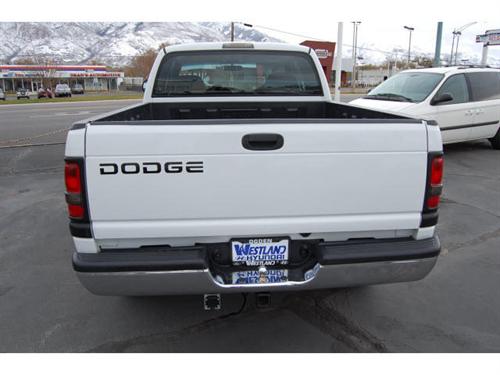 Dodge Ram Pickup 2001 photo 3