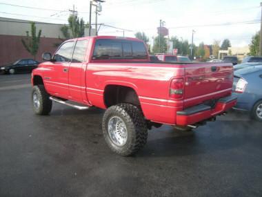 Dodge Ram Pickup 2001 photo 2