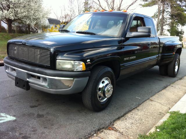 Dodge Ram Pickup 2001 photo 2