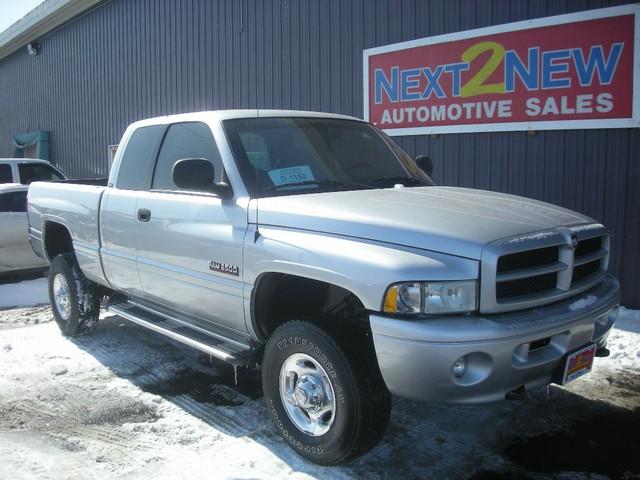 Dodge Ram Pickup 2001 photo 1