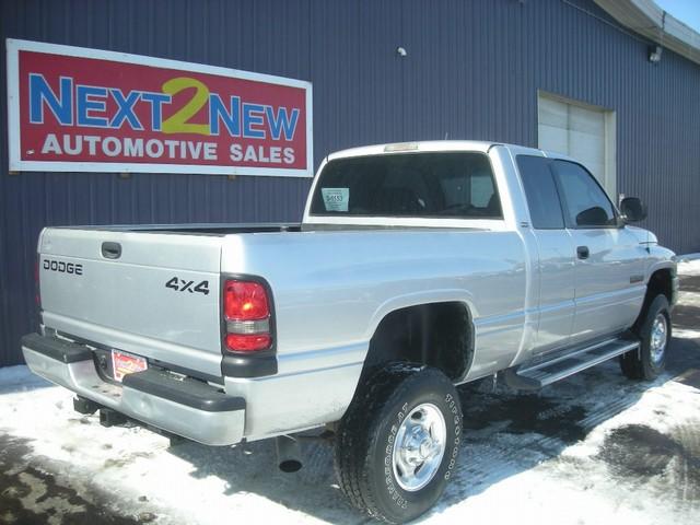 Dodge Ram Pickup 2001 photo 4