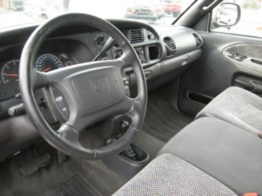 Dodge Ram Pickup 2001 photo 3