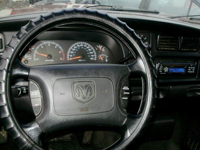 Dodge Ram Pickup 2001 photo 3