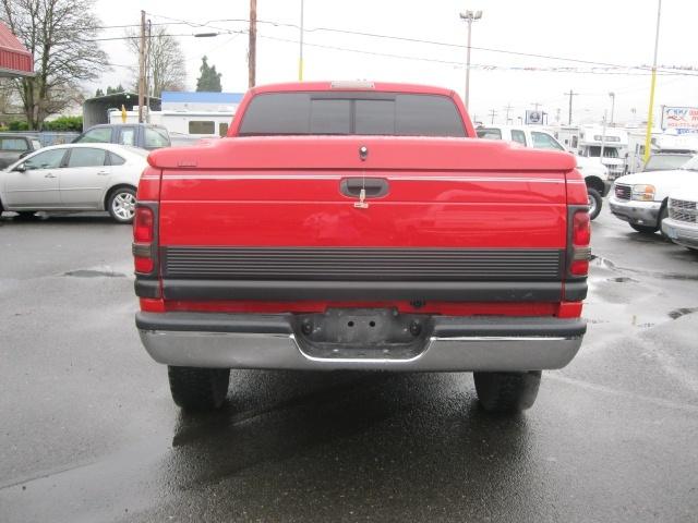 Dodge Ram Pickup 2001 photo 3