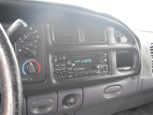 Dodge Ram Pickup 2001 photo 5