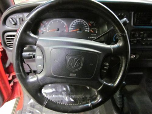 Dodge Ram Pickup 2001 photo 3