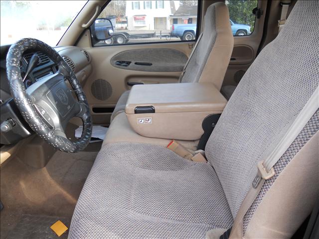 Dodge Ram Pickup 2001 photo 3