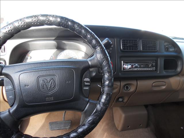 Dodge Ram Pickup 2001 photo 4