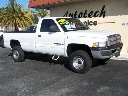 Dodge Ram Pickup 2001 photo 1