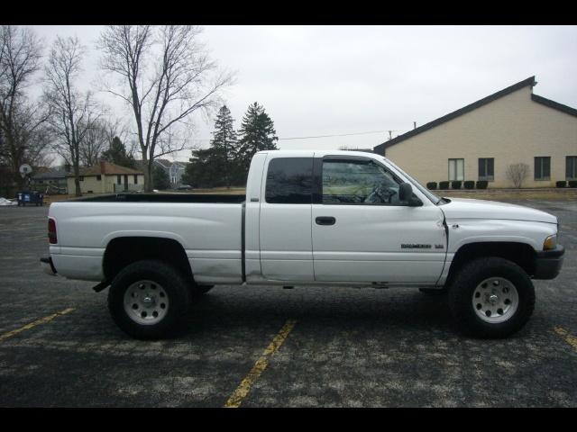 Dodge Ram Pickup 2001 photo 3