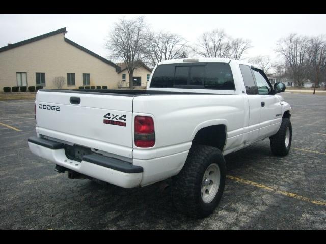 Dodge Ram Pickup 2001 photo 4