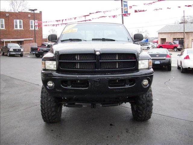 Dodge Ram Pickup 2001 photo 1