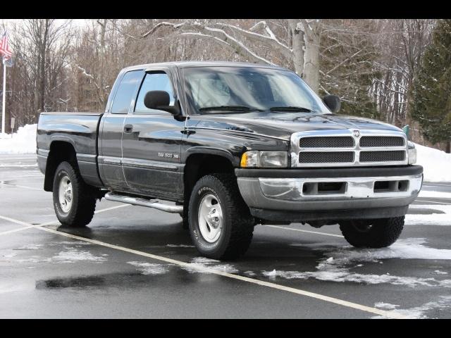 Dodge Ram Pickup 2001 photo 2