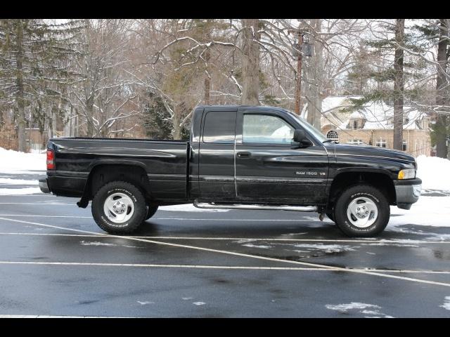Dodge Ram Pickup 2001 photo 3