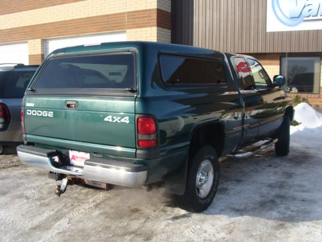 Dodge Ram Pickup 2001 photo 3