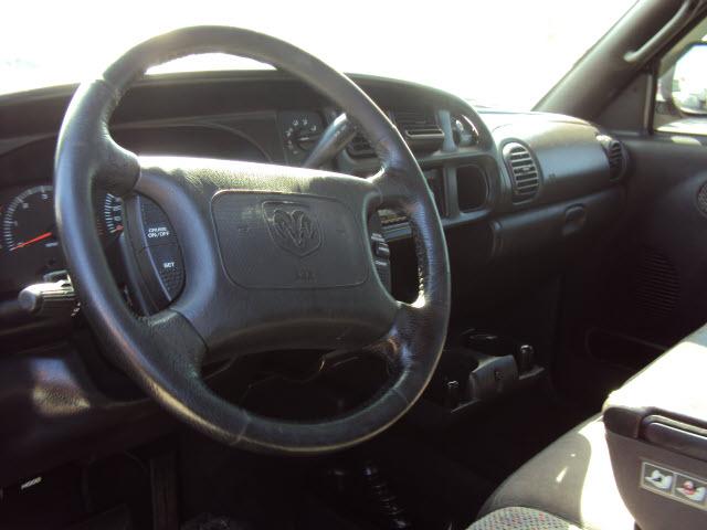 Dodge Ram Pickup 2001 photo 5