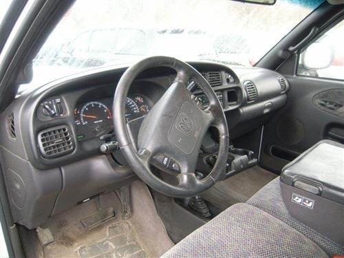 Dodge Ram Pickup 2001 photo 1