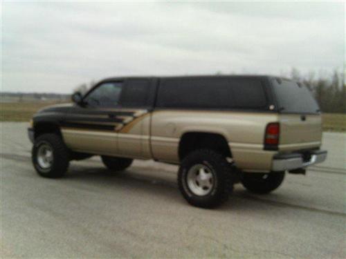 Dodge Ram Pickup 2001 photo 3