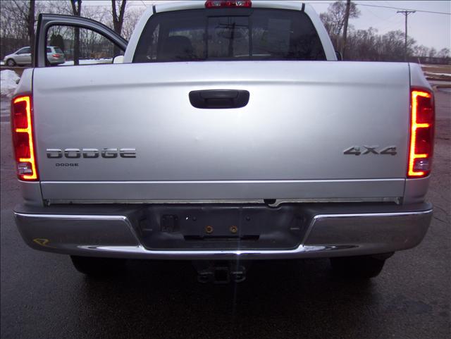 Dodge Ram Pickup 2002 photo 3