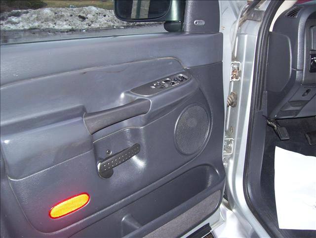 Dodge Ram Pickup 2002 photo 4