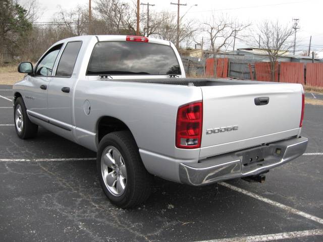 Dodge Ram Pickup 2002 photo 2