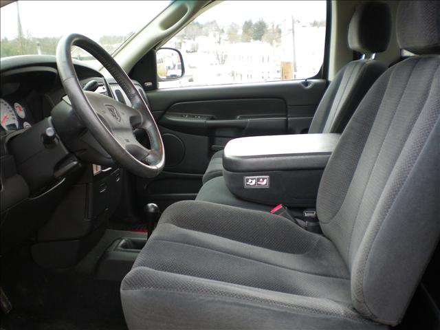 Dodge Ram Pickup 2002 photo 1