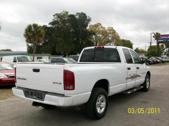 Dodge Ram Pickup 2002 photo 2
