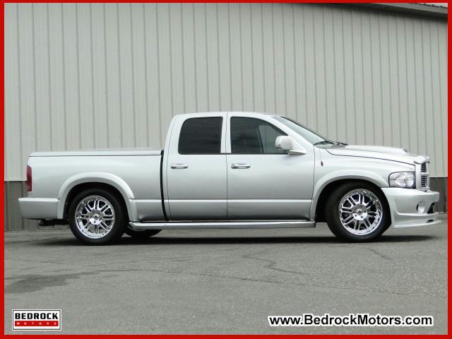 Dodge Ram Pickup 2002 photo 1
